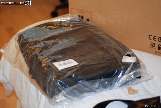 [極度不專業] 美規 ASUS G75VW DS73 3D 開箱文(海關委任書/營業稅/NCC自用切結書)