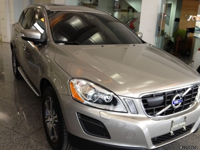 終於見到我的XC60啦