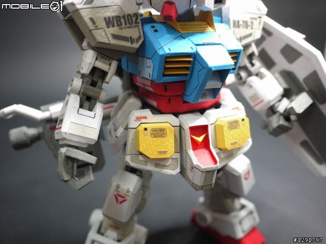我來發個紙模吧~~全身可動SD RX-78-2