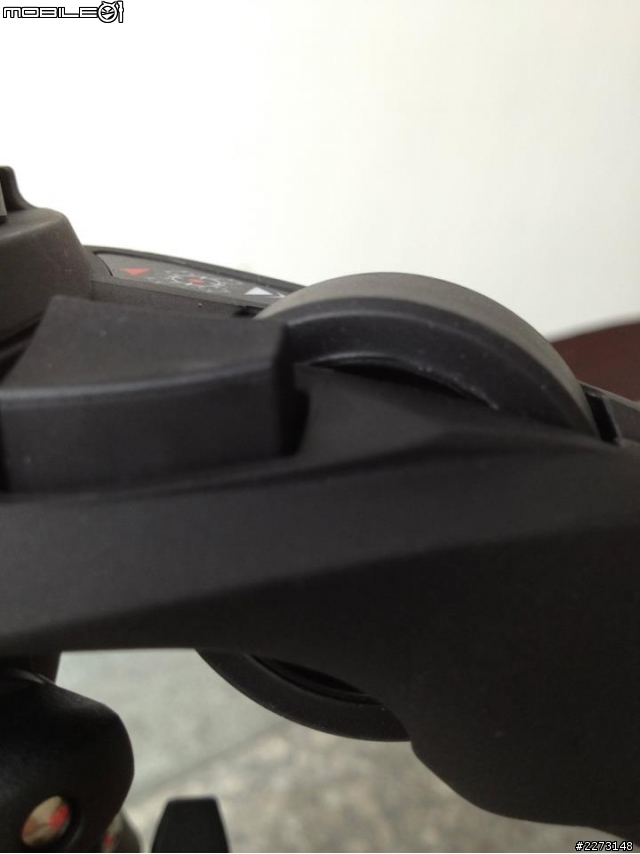 [開箱] 大賣場挖到寶!! Manfrotto 腳架MKC3-H01