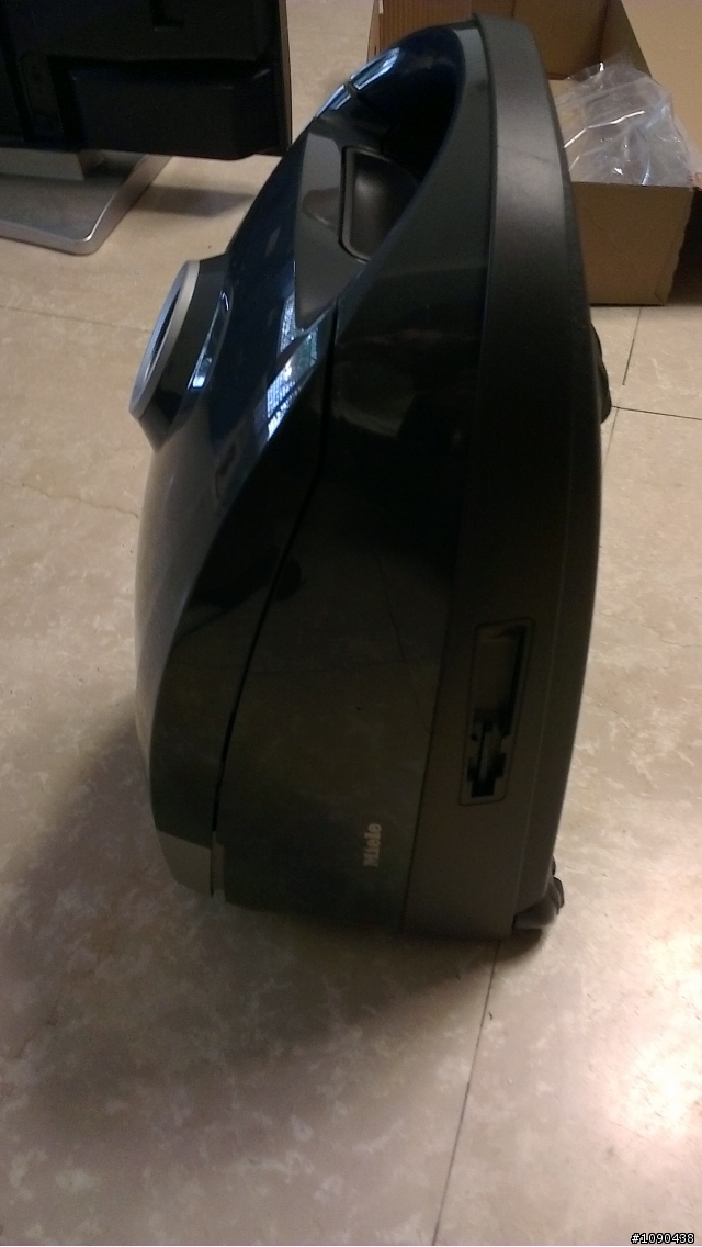 [新手-不專業開箱] Miele S6390 吸塵器