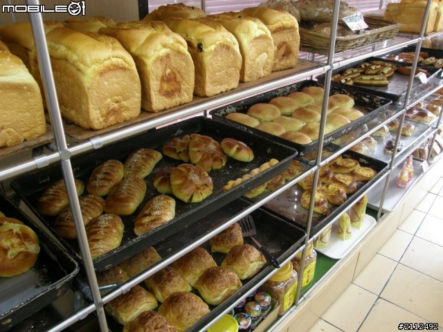 2012/7/11~~林內永光西點麵包店{出名的有夾蛋沙拉.爆漿大波蘿}