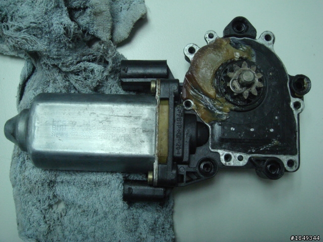 BMW 電動窗齒輪維修