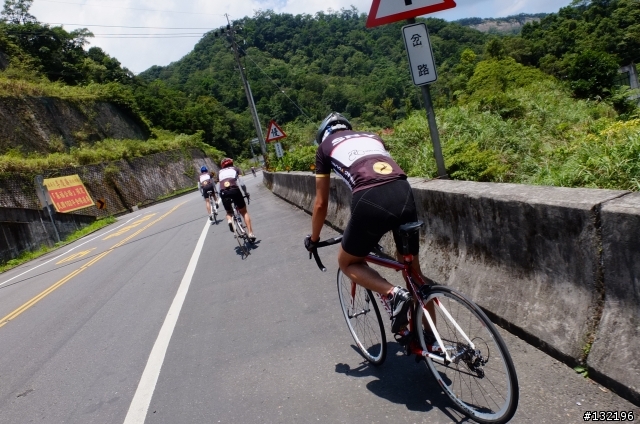 [練車] 北台灣黃金瀑布，晒的很開心的夏日推薦行程