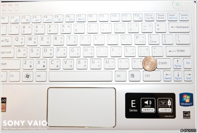 SONY VAIO E系列:純白迷人的SVE11116