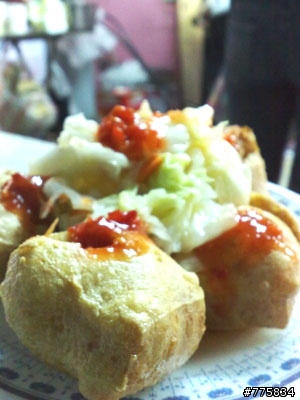 【美食】永遠在排隊的騎樓下臭豆腐