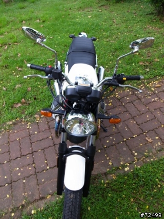 [開箱] (7/29更新) 就是愛復古風!! Moto Guzzi V7 Classic 圖多見諒!