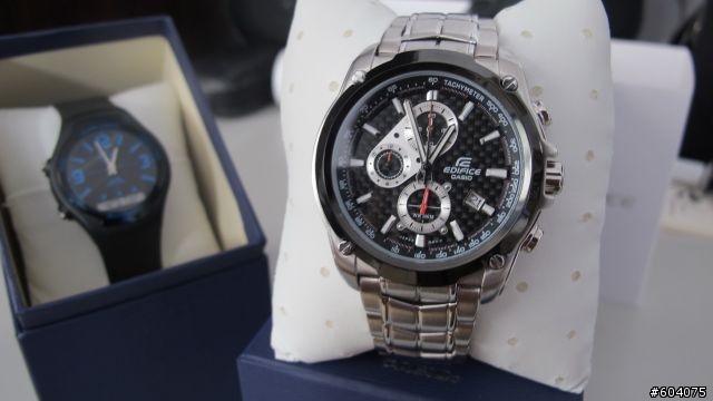 [雙開箱] CASIO EDIFICE 三眼計時錶 & CASIO平價雙顯運動錶