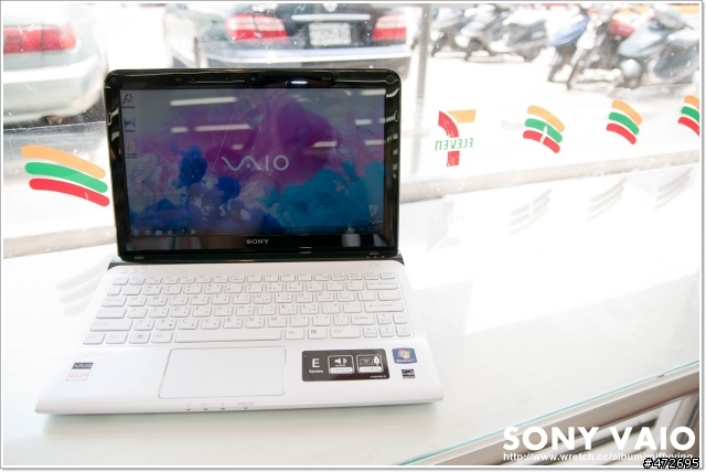 SONY VAIO E系列:純白迷人的SVE11116
