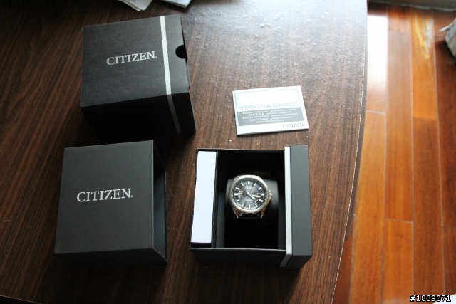 {開箱} CITIZEN CB0011-00E