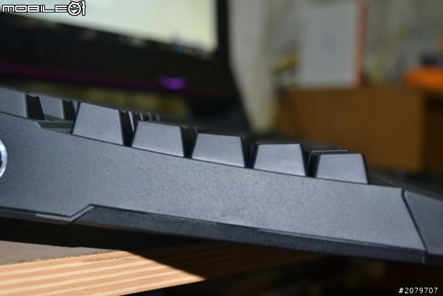 GIGABYTE Aivia Osmium  機械鍵盤入 (不專業開箱文）