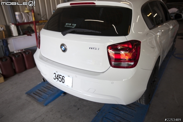 BMW F20 小小開箱文(7/17小小改裝 KW V3 避震器)