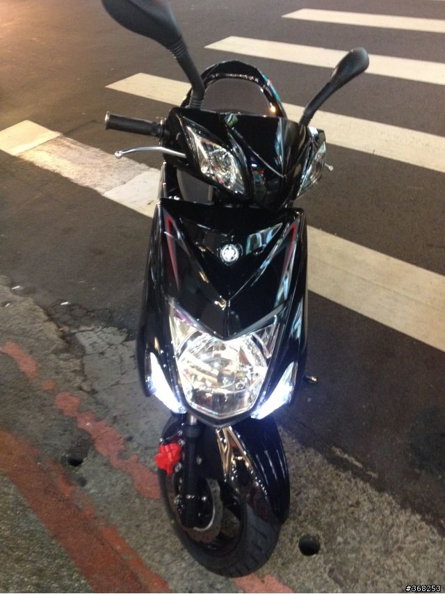 勁戰三代目開箱文(黑色圖多篇+影片)