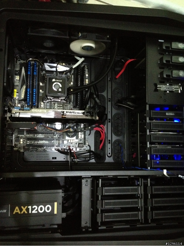 [開箱圖多]三年之後酷媽COSMOS II I7 3820與海盜船H100水冷的享受...