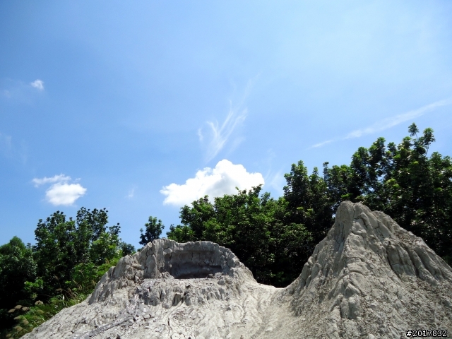 2012-7-10高雄燕巢惡地形絕地逢生險象之旅