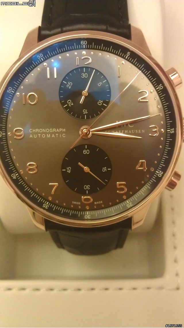 嗯........小弟第一次開箱.........IWC