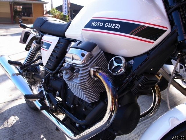 [開箱] (7/29更新) 就是愛復古風!! Moto Guzzi V7 Classic 圖多見諒!