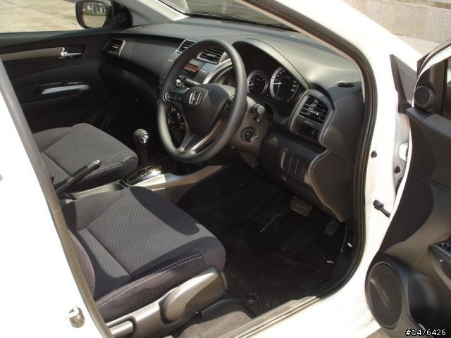 海外開箱-小改款HONDA CITY 1.5