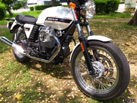 [開箱] (7/29更新) 就是愛復古風!! Moto Guzzi V7 Classic 圖多見諒!