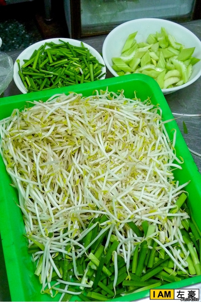[食記] 仁武。橋邊鵝肉店 (鵝油香蔥外銷海外!)