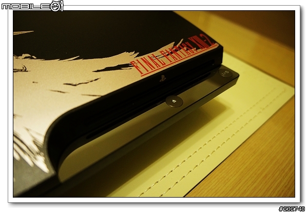 [開箱] 胖的不去、瘦的不來～FF XIII-2同捆機開箱