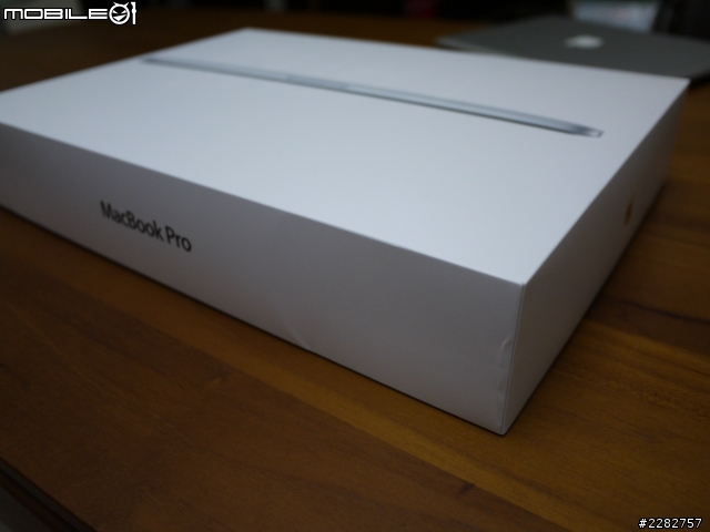 [更新]台灣在地發表的港版Retina MacBook Pro開箱