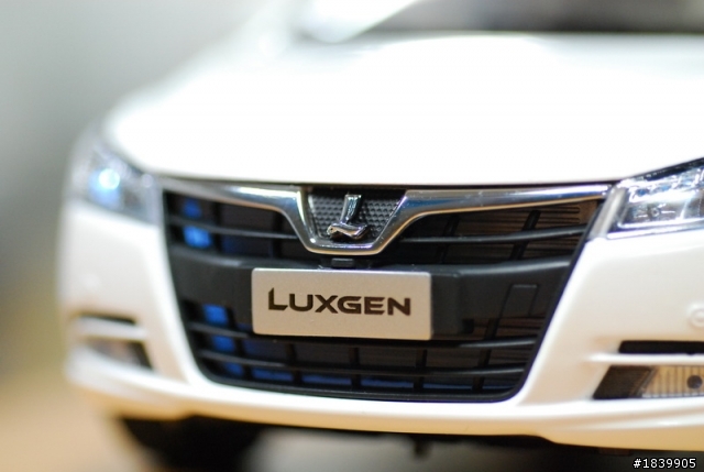 Luxgen 5 sedan 1:18 開箱  (第一次開箱...)