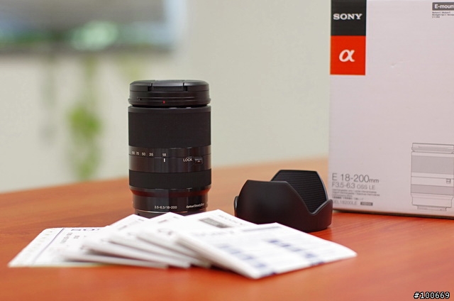 [開箱] SONY E 18-200 LE 高倍旅遊2012新鏡 - 開箱 + 外觀分享
