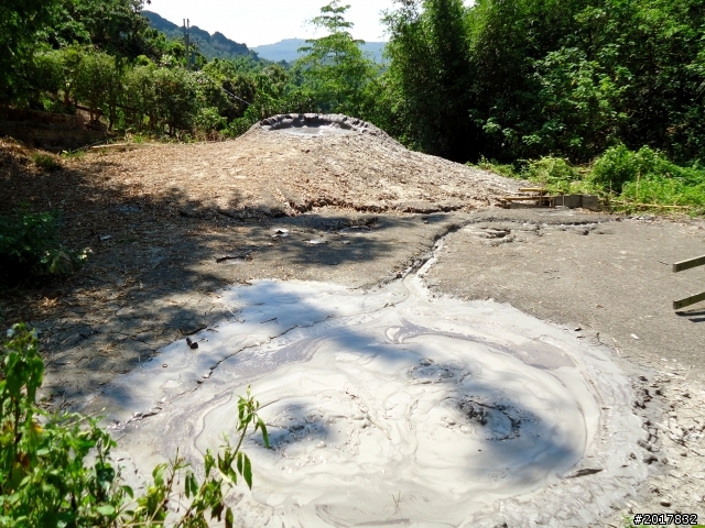 2012-7-10高雄燕巢惡地形絕地逢生險象之旅
