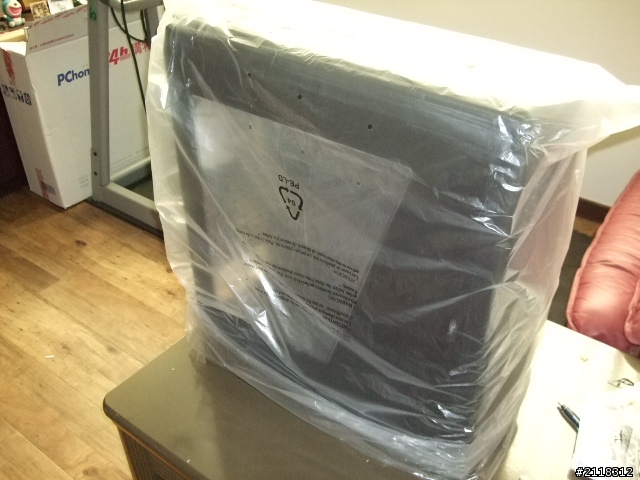 (開箱)新入手的NZXT Switch 810 機殼圖多