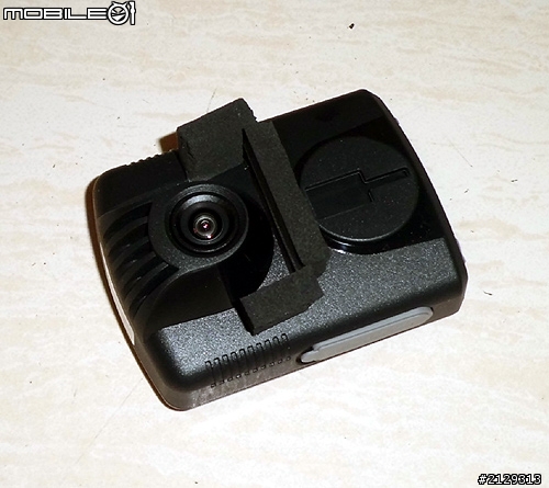 FLEXMEDIA / VOSONIC V747W開箱~~~奇怪 配件這麼多?