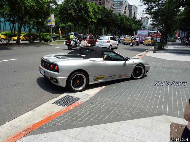 最近拍的車車