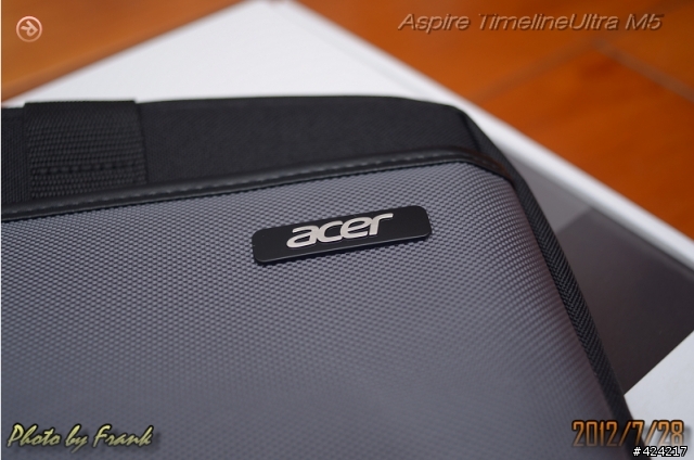 [開箱] 輕薄大螢幕 Acer Aspire Timeline Ultrabooks M5 - 581TG