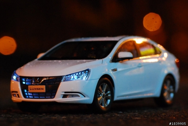 Luxgen 5 sedan 1:18 開箱  (第一次開箱...)
