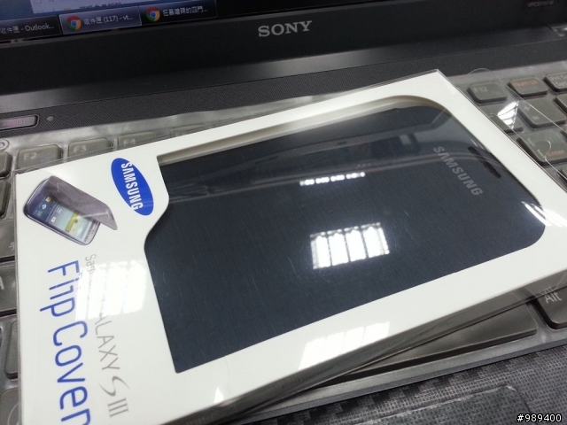 ◢開箱◣我的早鳥預購活動贈品SIII 32GB--原廠藍色皮套及16GB記憶卡