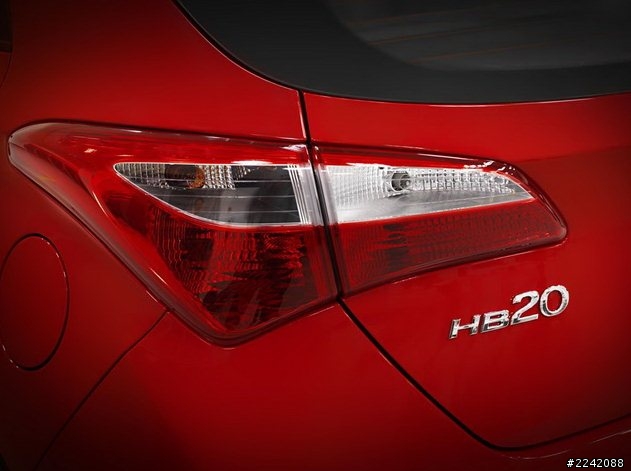 Hyundai HB20 運動型小車新發表