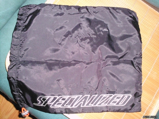 [簡易開箱]Specialized Pro Rd碳纖底公路車鞋