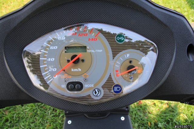 [開箱] 很搞剛的SYM GT125 EVO開箱分享