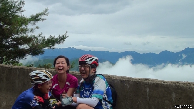 [影片](單車閱讀)樂山林道、清涼的大暑日-2012-0722