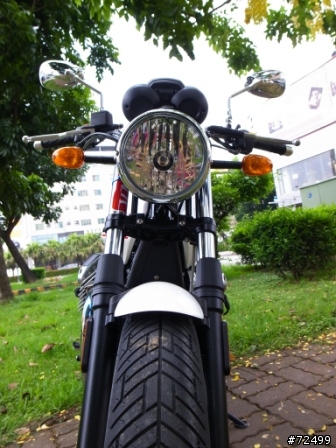 [開箱] (7/29更新) 就是愛復古風!! Moto Guzzi V7 Classic 圖多見諒!