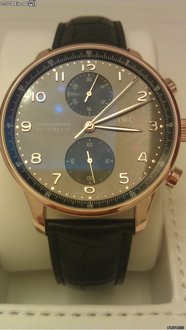 嗯........小弟第一次開箱.........IWC