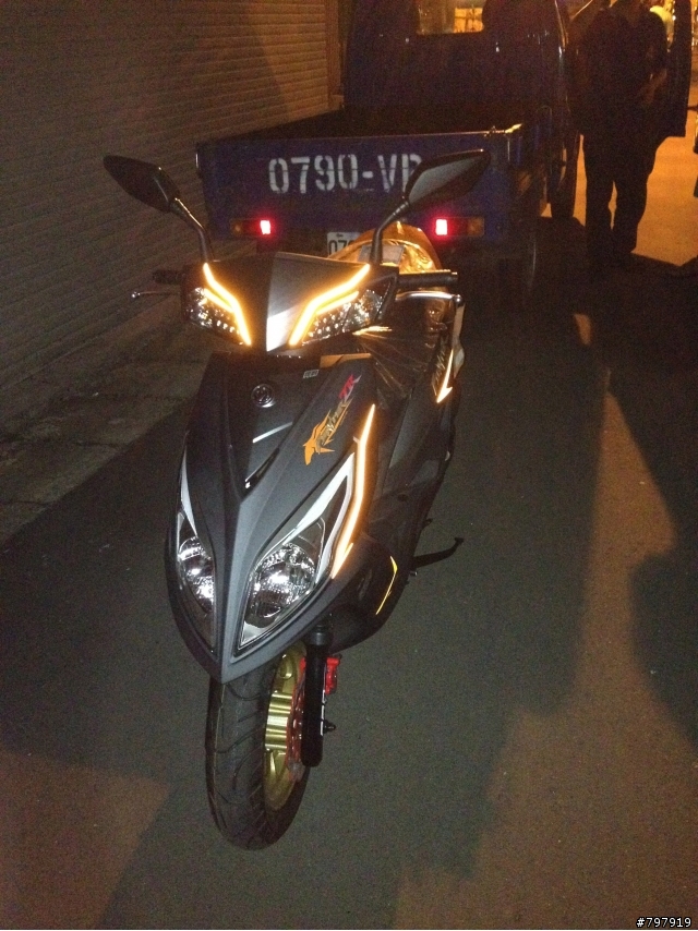 小弟的第一任小老婆:SYM New Fighter ZR 特仕版 開箱