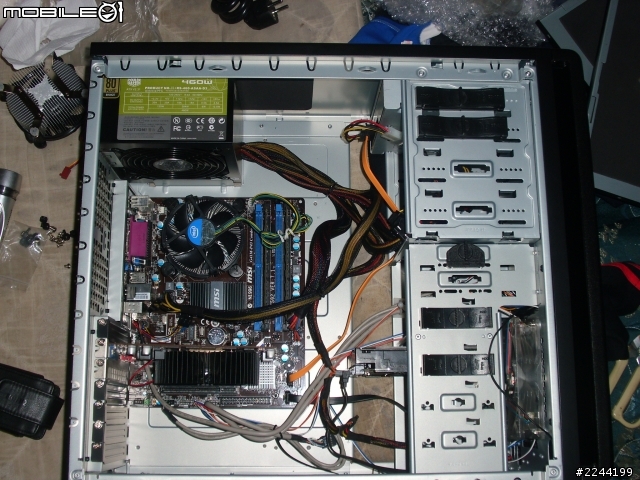 [機殼開箱]原價屋500$平價機殼 "水母"!