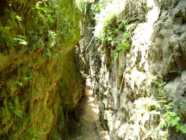 2012-7-10高雄燕巢惡地形絕地逢生險象之旅