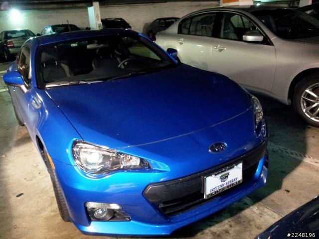 停車場看到BRZ