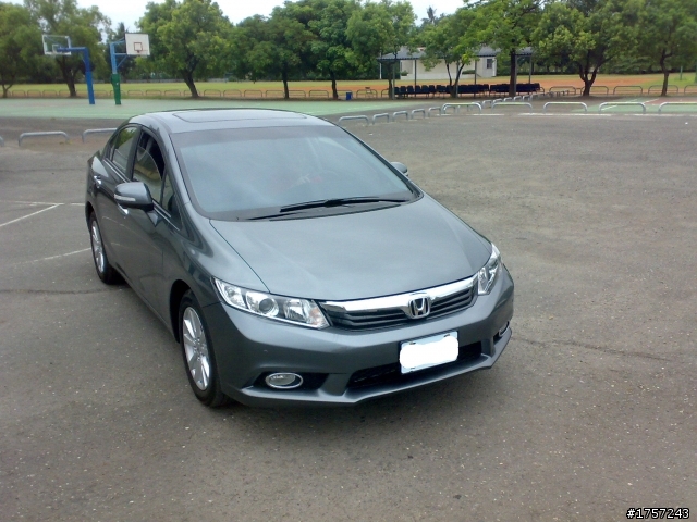 遲來的Civic 9 1.8VTI-s黑鈦銀