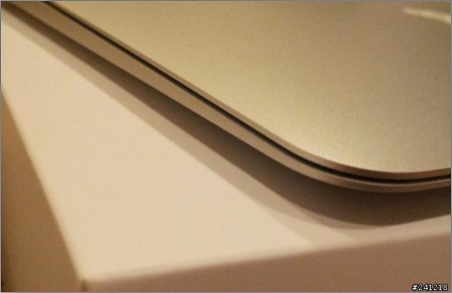 2012 macbook air 到貨了，真的是太消魂了！