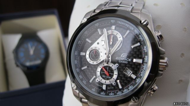 [雙開箱] CASIO EDIFICE 三眼計時錶 & CASIO平價雙顯運動錶