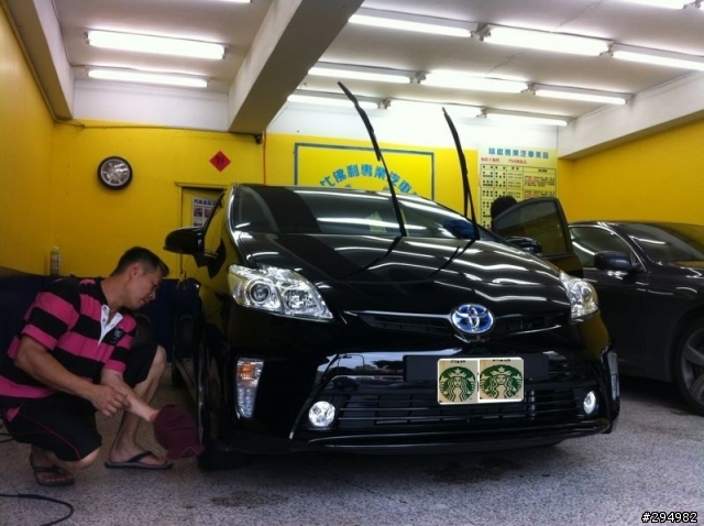 145天的等待是值得的我的大HAPPY(黑 Prius) 開箱![圖多慎入]