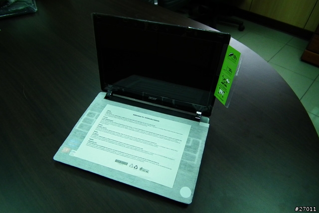 acer 11.6"小筆電 V5-171 開箱-7/27更新螢幕出問題!